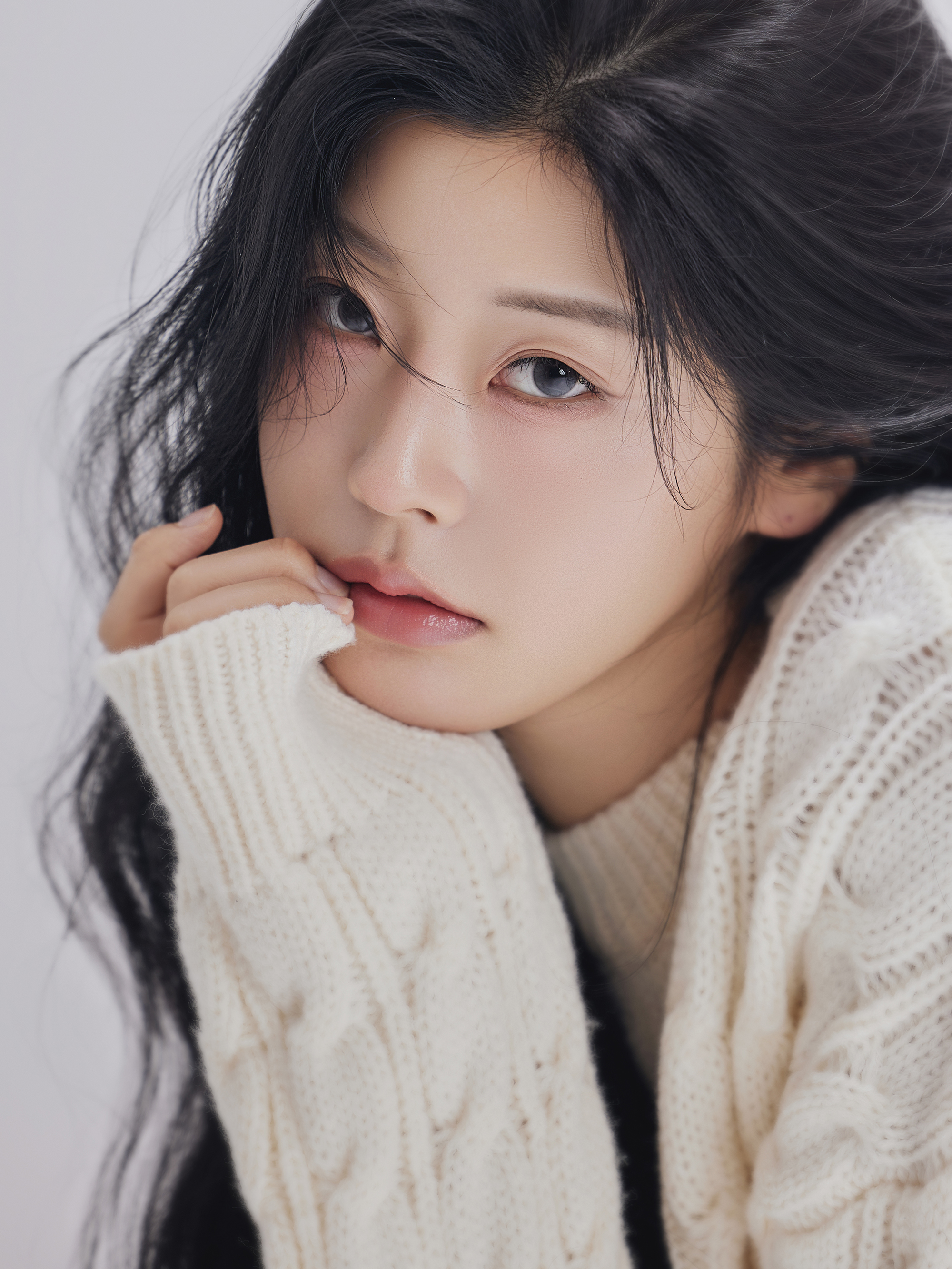 26.06.28 모모_민가영128462 복사본 2.jpg