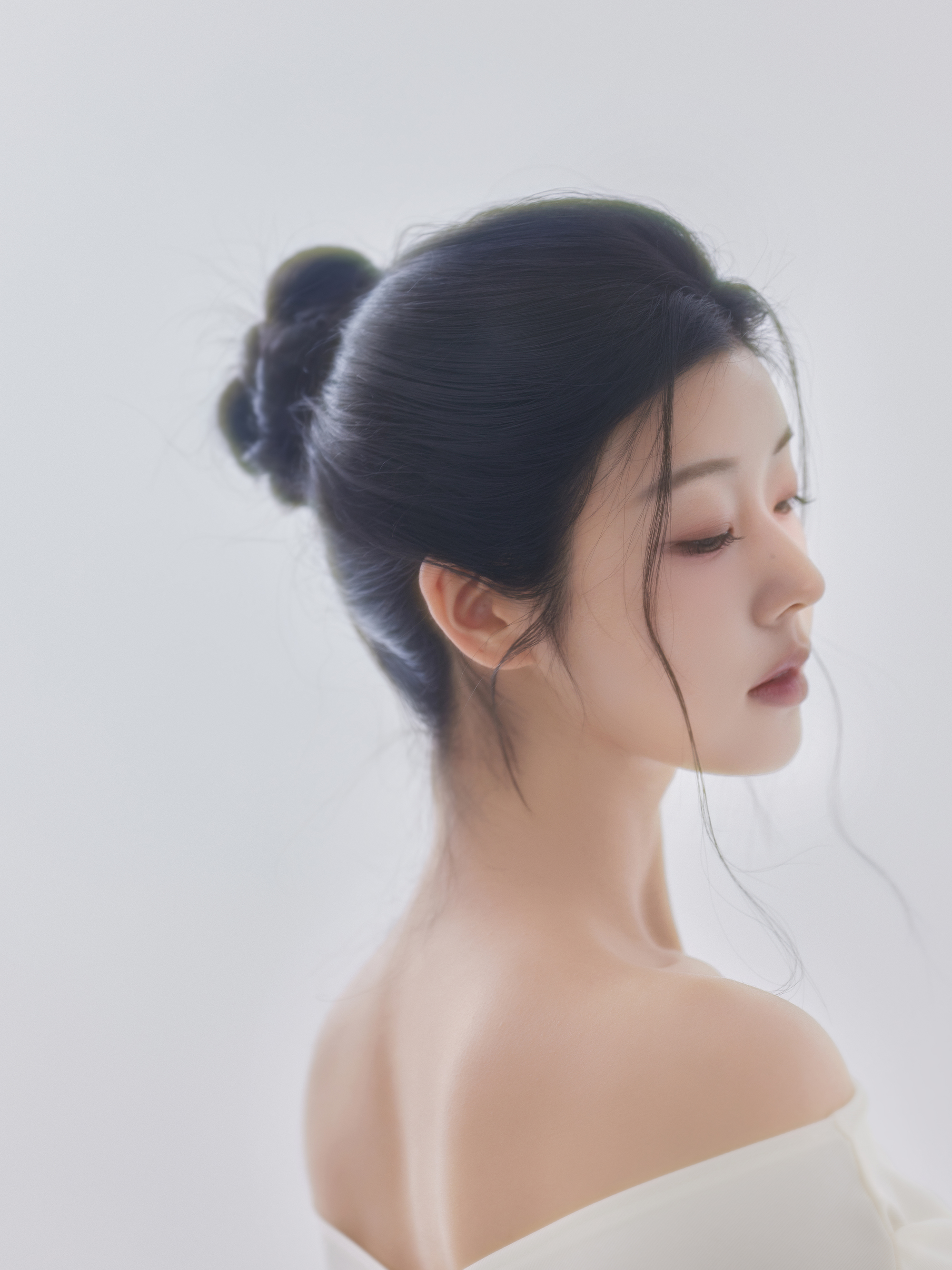 26.06.28 모모_민가영128565 복사본 2.jpg